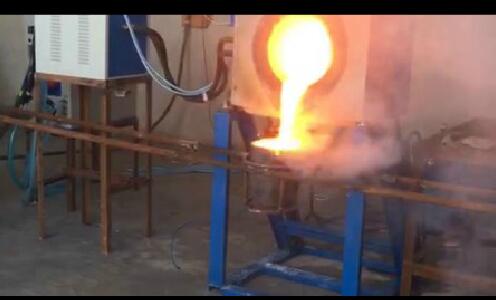 On-site operation of melting furnace